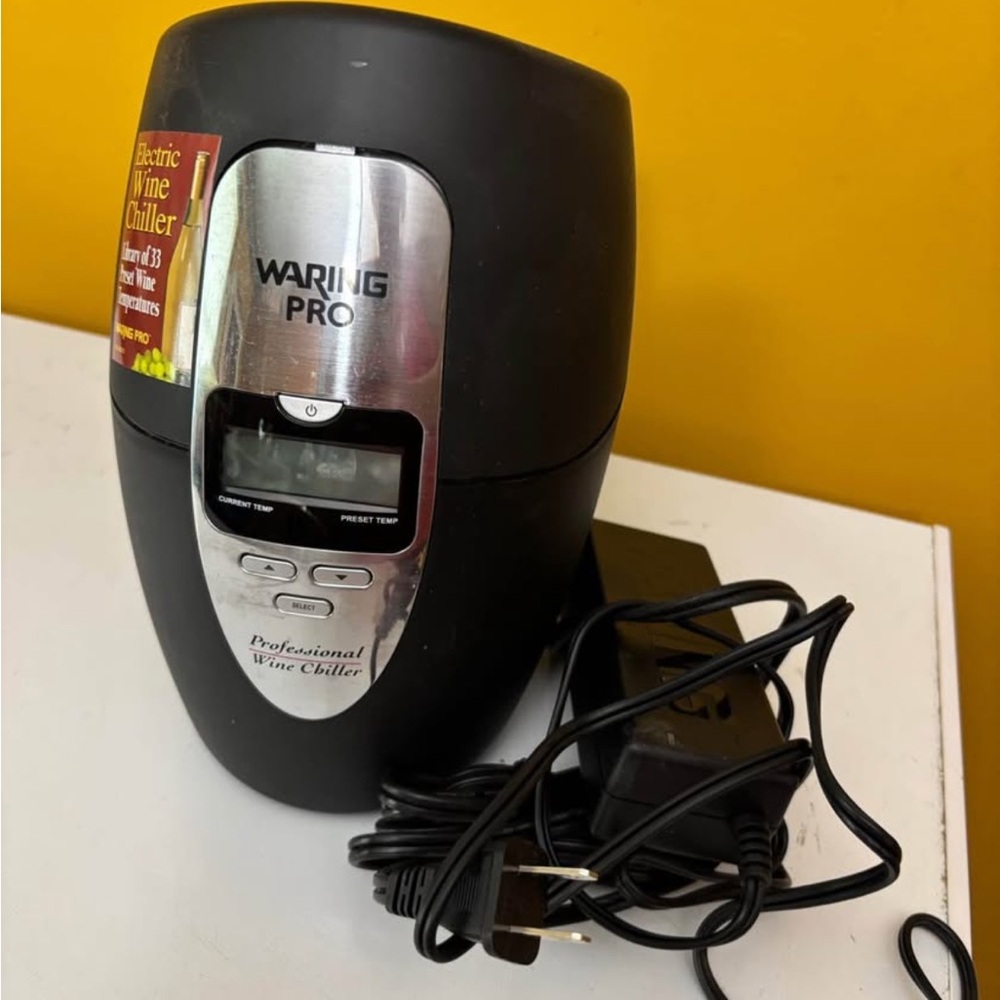 New no box Waring Pro Black Wine Chiller